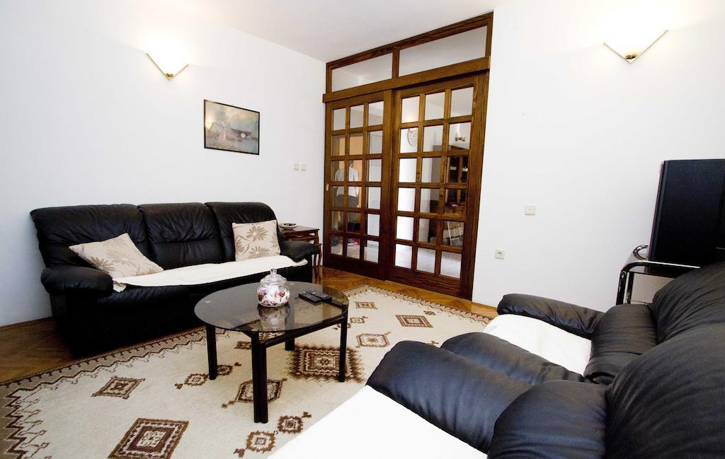 Apartment Pcelica Maja Podstrana Room photo